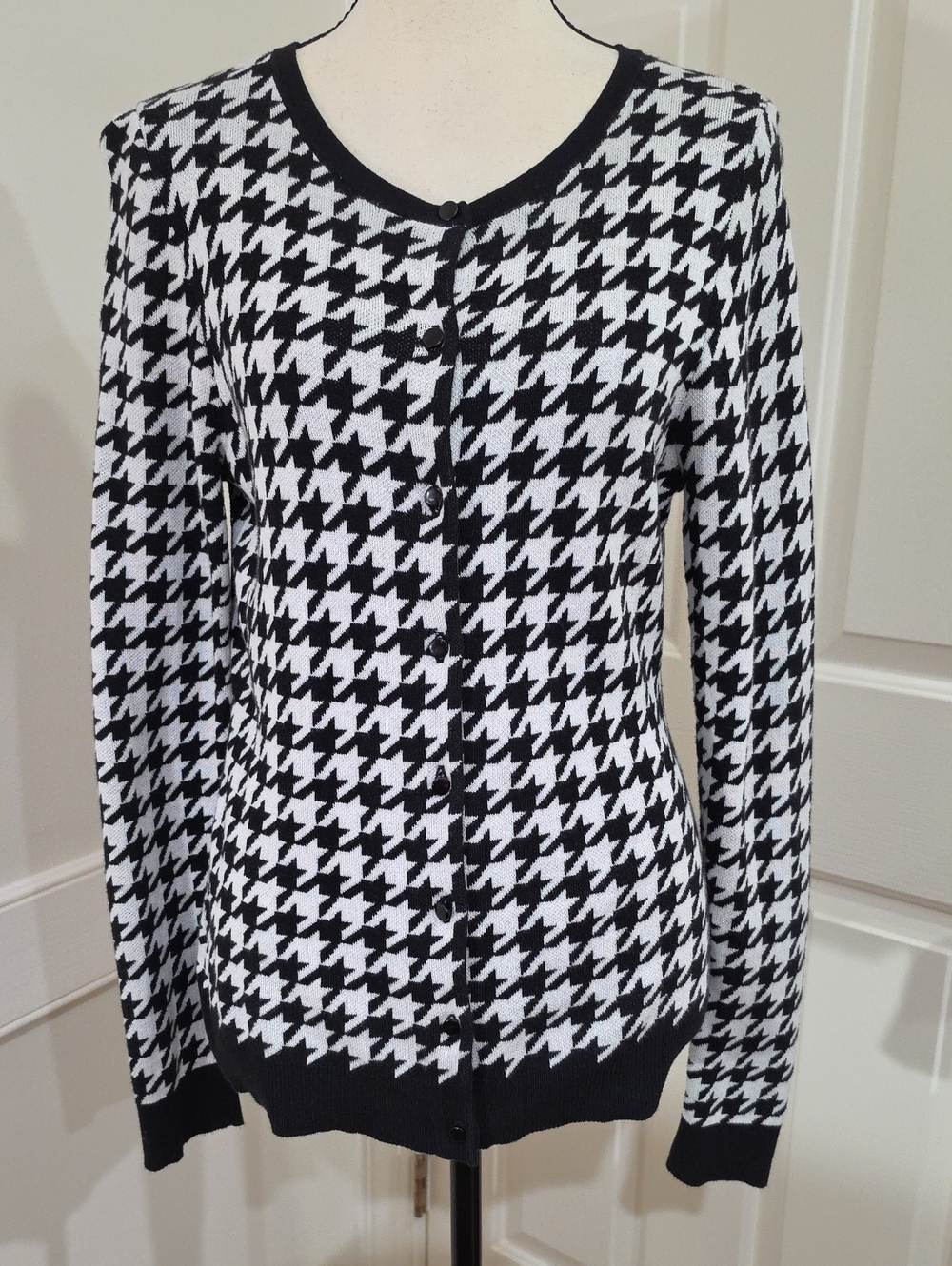 Ann Taylor Factory Black & White Houndstooth Button-Front Cardigan - Size M